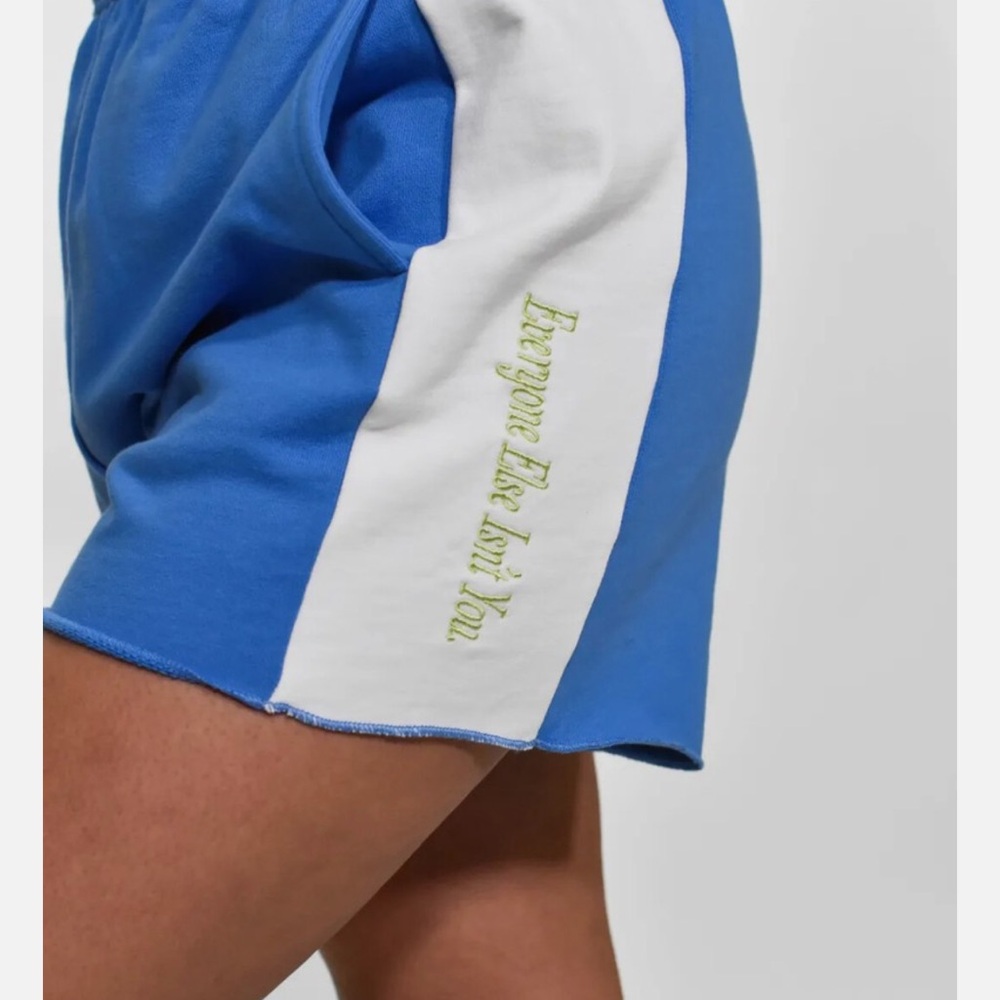 The Mayfair Grouo Cotton Everyone Else Ins’t You Women’s Sweatshorts, size S/M - Picture 4 of 14